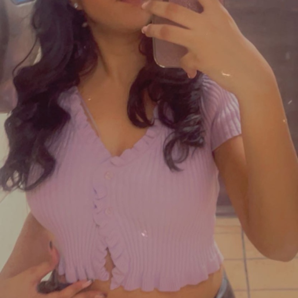 Aeropostale Cropped cardigan tee with frills lavender size s